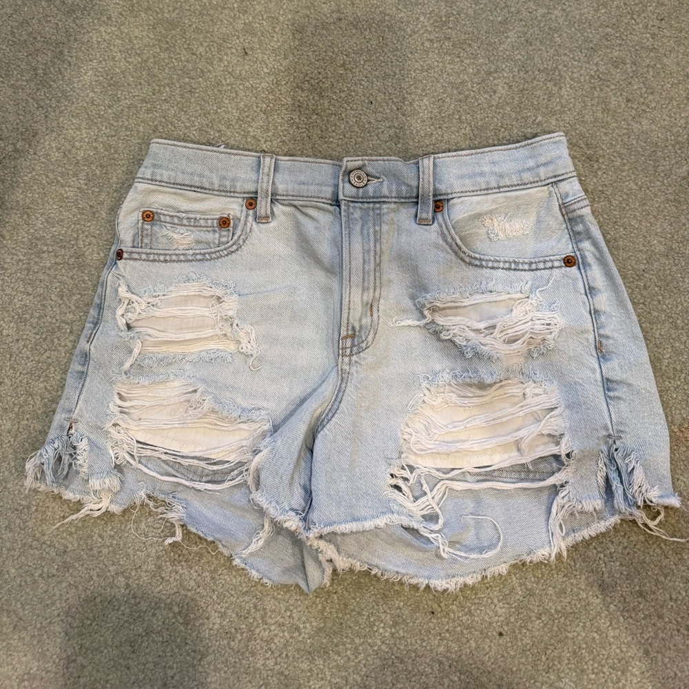 American Eagle 90s Boyfriend Shorts